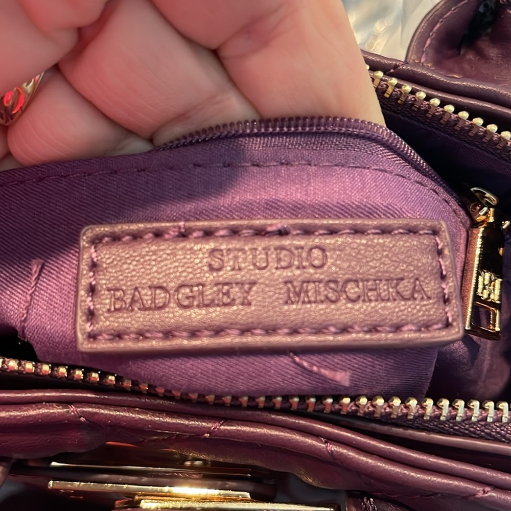 NWT Badgley Mischka Small Diamond quilted tote with lock plum Handbag Crossbody - Picture 13 of 16